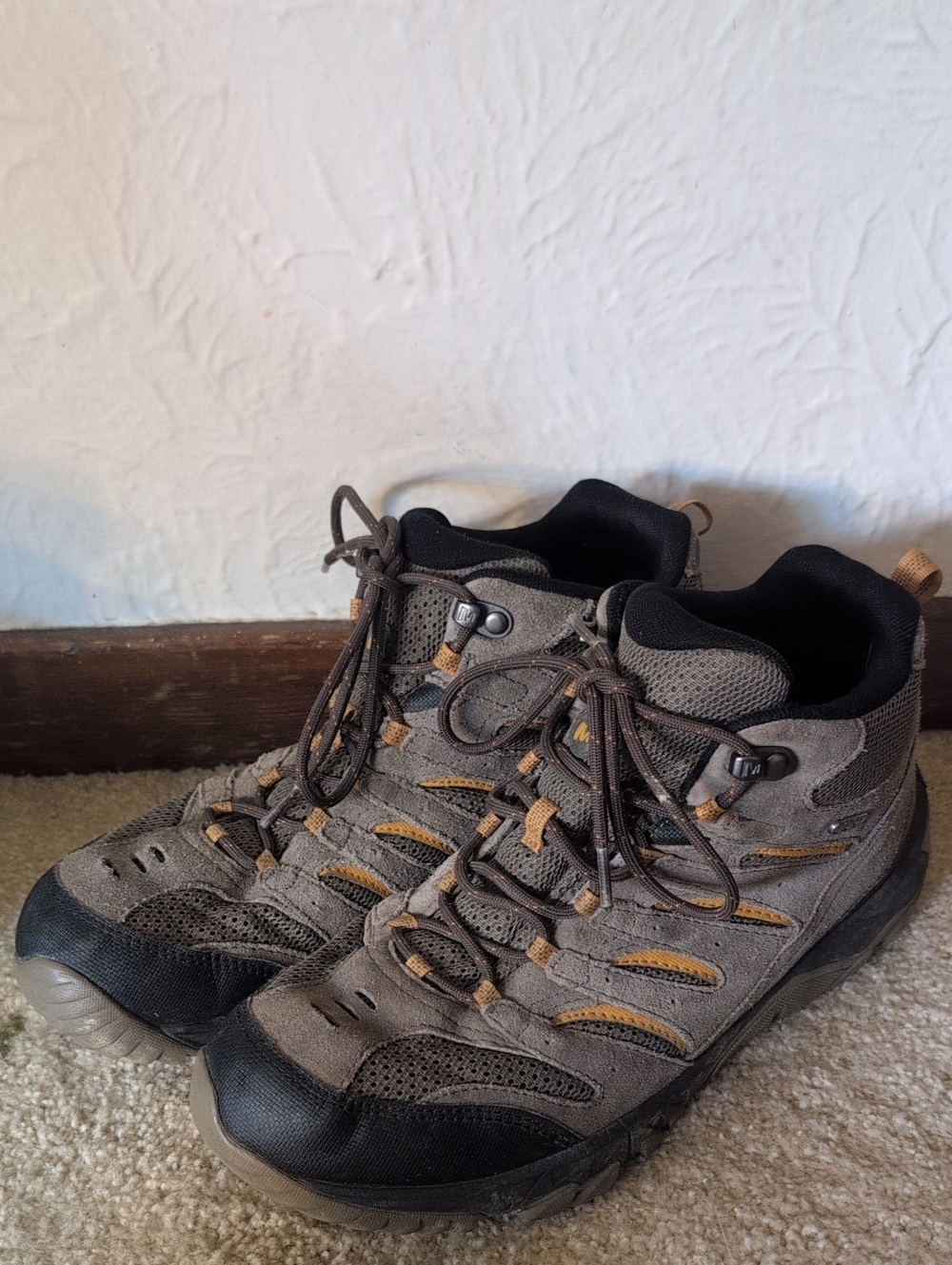 Merrell Men's Brown and Black Trail Boots
